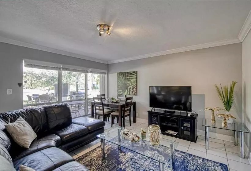 Hotelli Deerfield Delight #2