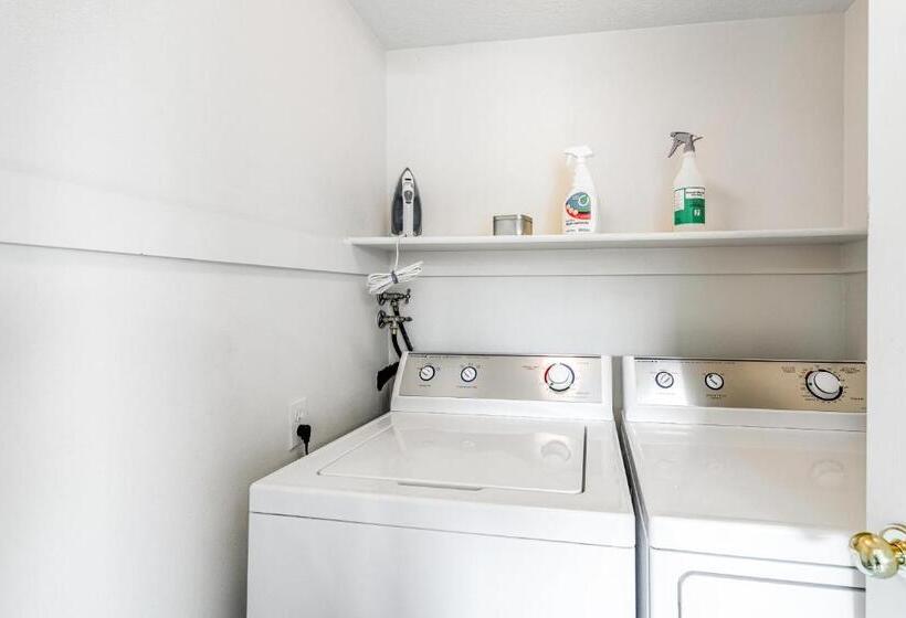 בית מלון כפרי Marina Retreat