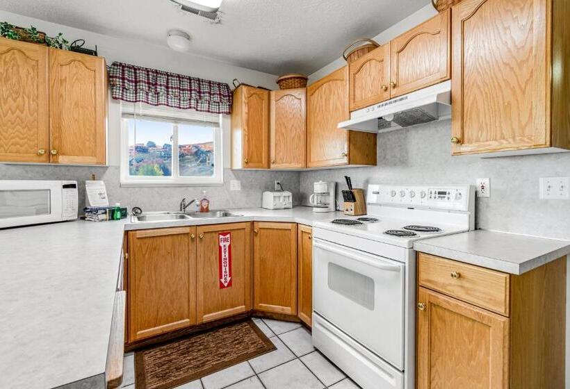 בית מלון כפרי Marina Retreat