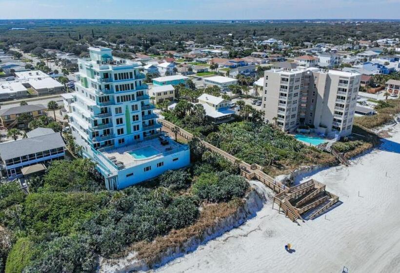 فندق The Wave 202