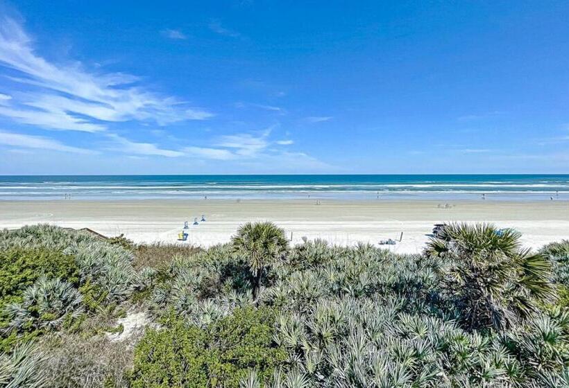 فندق The Wave 202