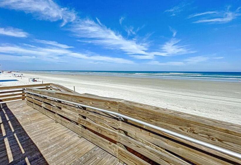 فندق The Wave 202