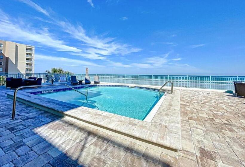 فندق The Wave 202