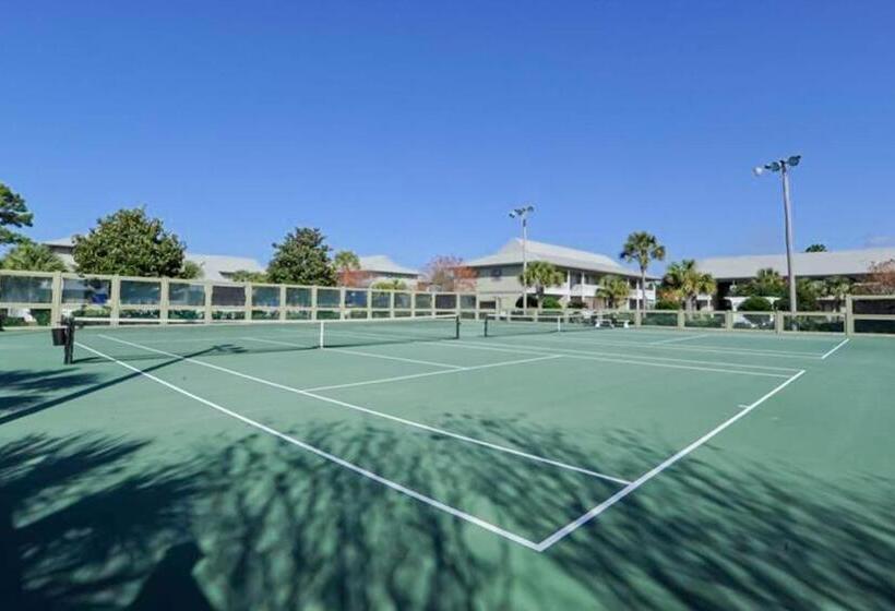 Отель Beachwood Villas F 4