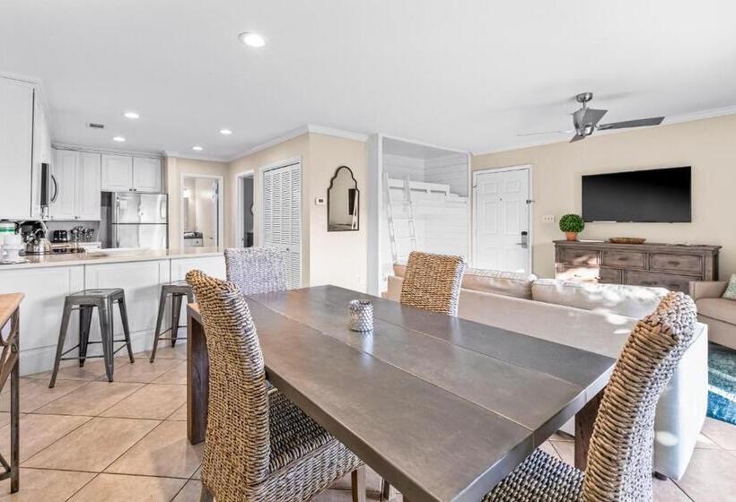 Отель Beachwood Villas F 4