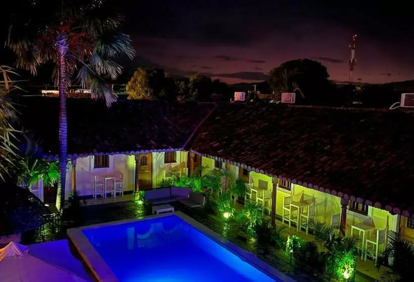 ホテル Encuentros