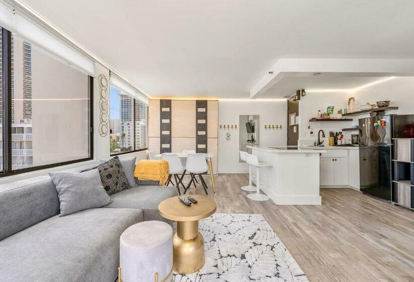 ホテル Pacific Monarch 802   Beach N Musubi