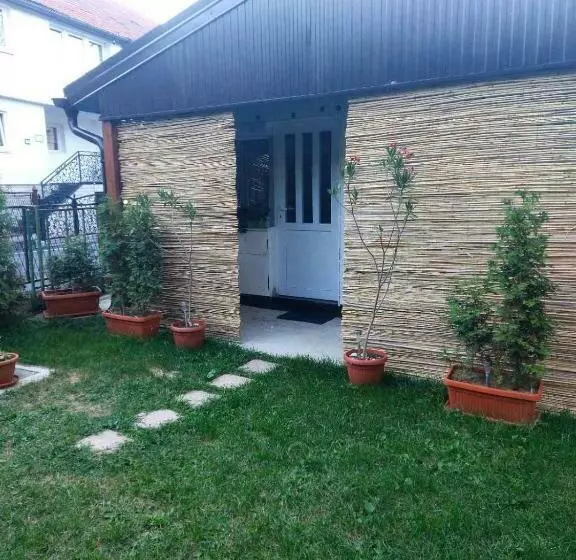 پانسیون Orhideja Visoko