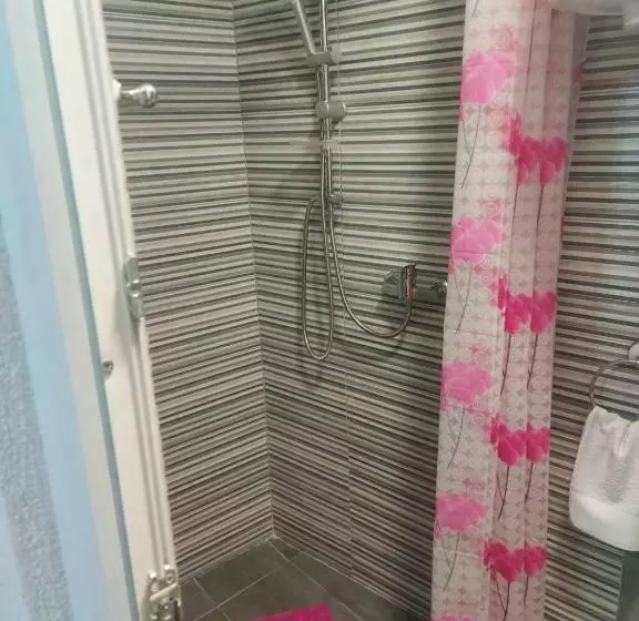 پانسیون Orhideja Visoko