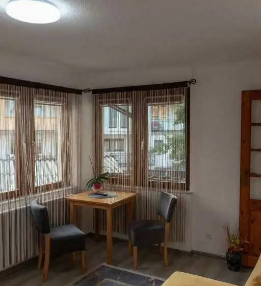 پانسیون Orhideja Visoko