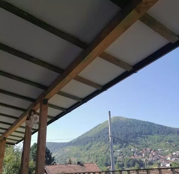 پانسیون Piramida Visoko