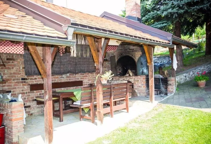 پانسیون Piramida Visoko