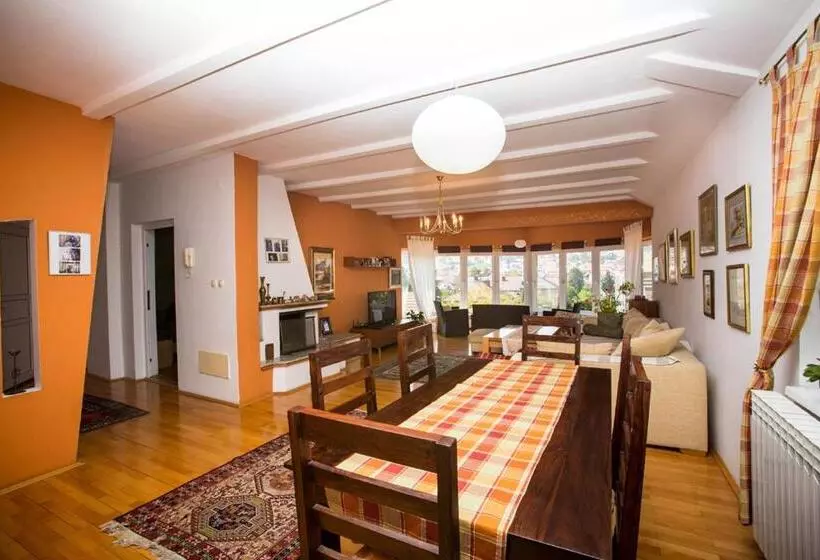 پانسیون Piramida Visoko