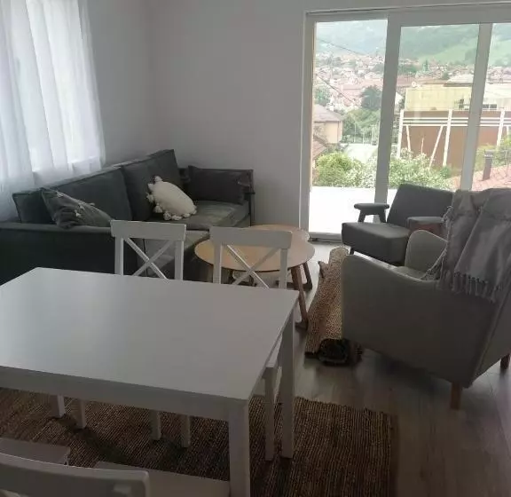 پانسیون Piramida Visoko