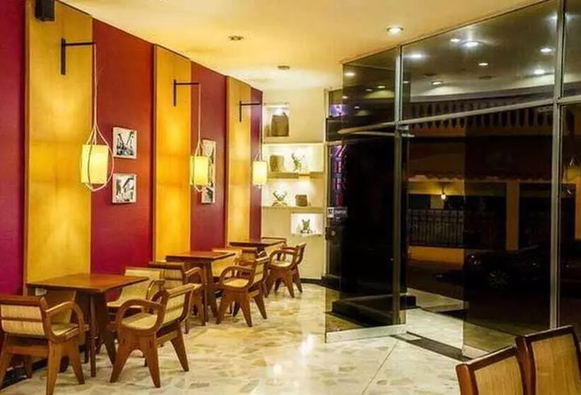 هتل Ciudad Bonita