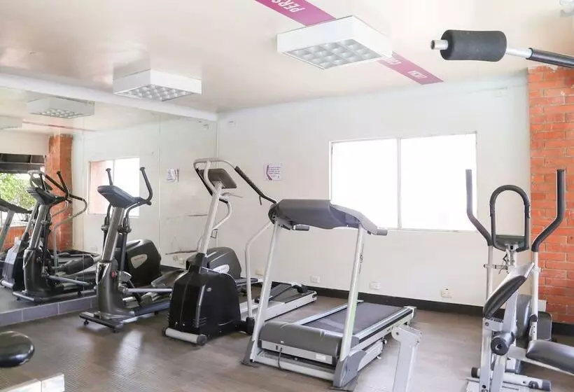 هتل Ciudad Bonita