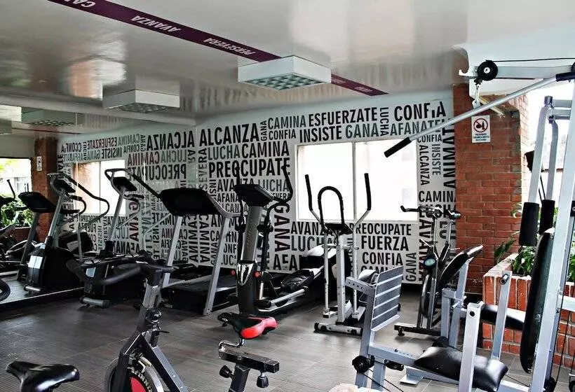 هتل Ciudad Bonita