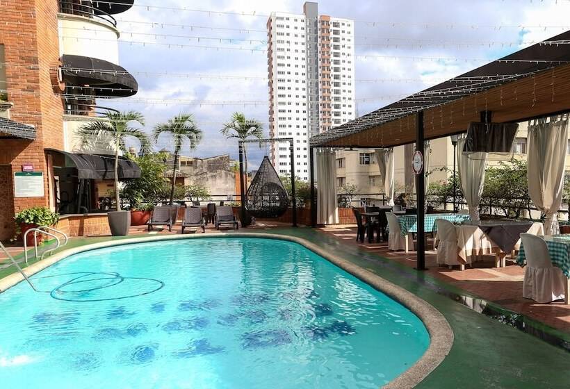 هتل Ciudad Bonita