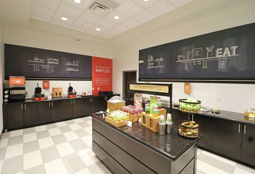 فندق Hampton Inn Kearney