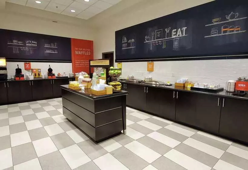 فندق Hampton Inn Kearney