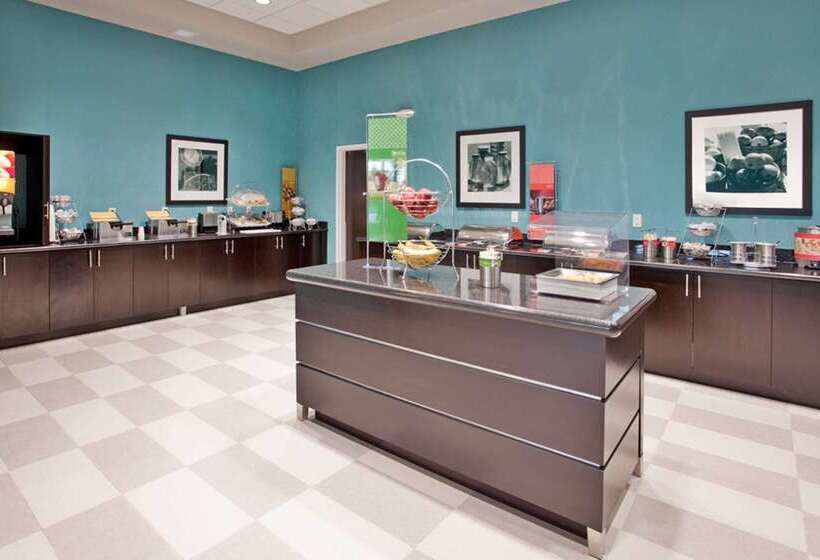 فندق Hampton Inn Kearney