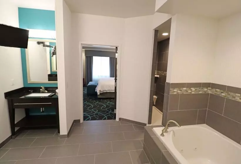 فندق Hampton Inn Kearney