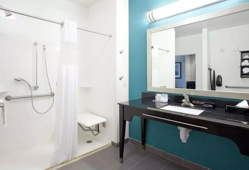 فندق Hampton Inn Kearney