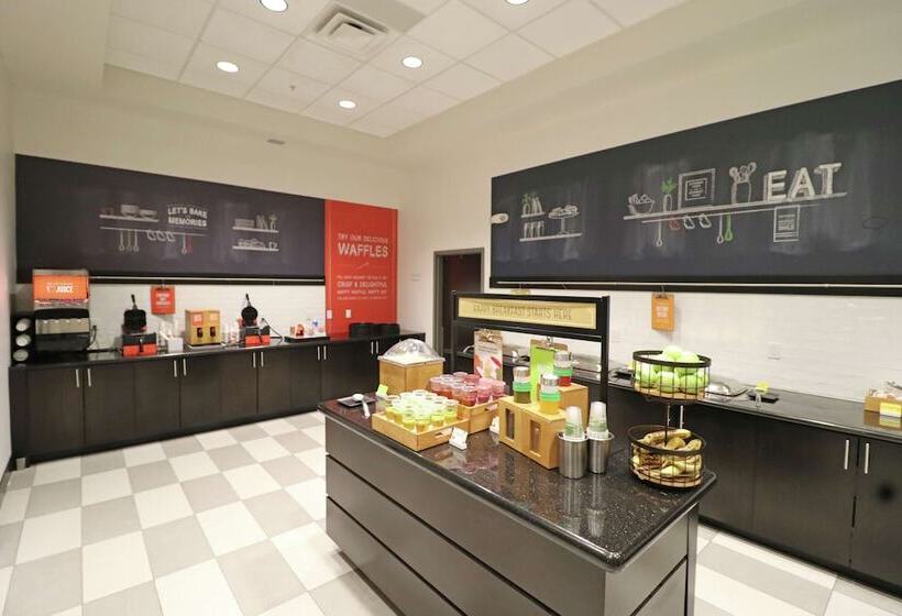 فندق Hampton Inn Kearney