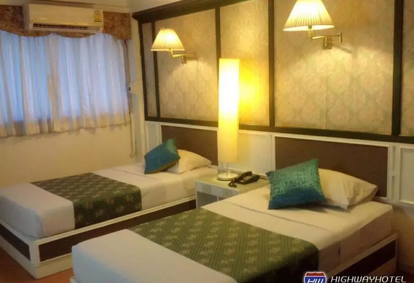 هتل Highway