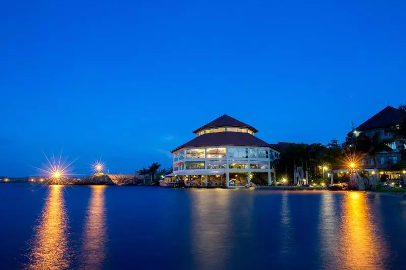 Hotel Malaika Beach Resort