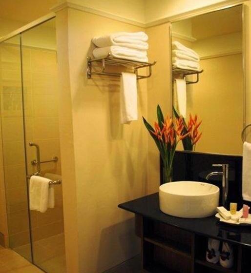 בית מלון כפרי Nilai Springs Resort