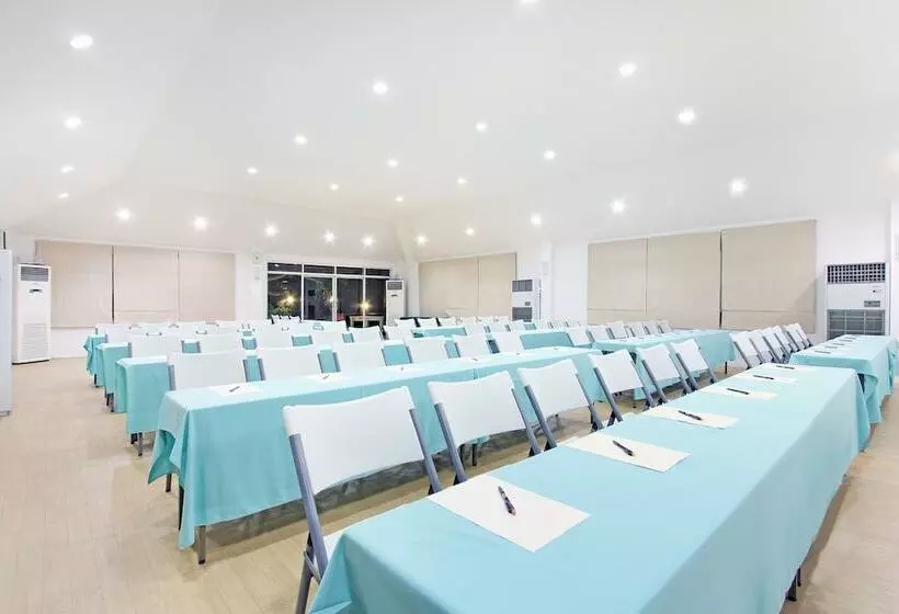 هتل Rayong Chalet Resort