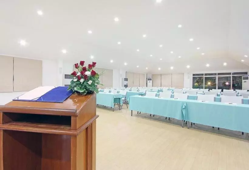 هتل Rayong Chalet Resort