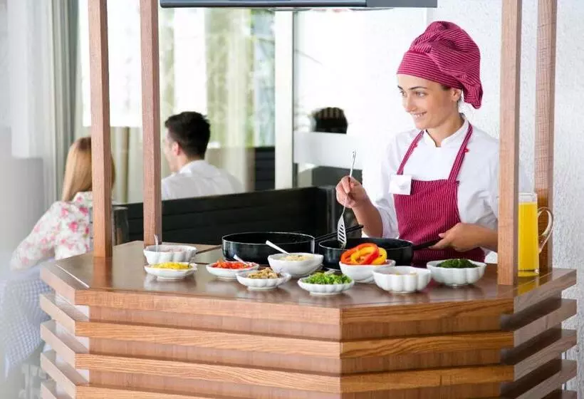 هتل Slovenska Plaža