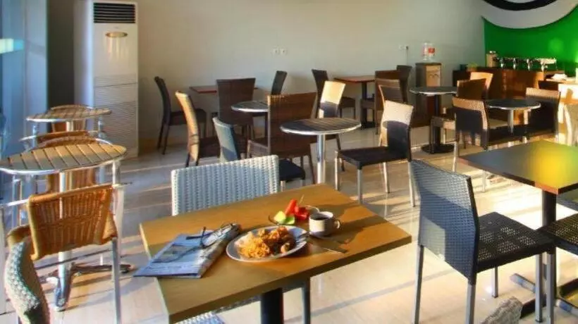 Sumi Hotel Simpang Lima Semarang