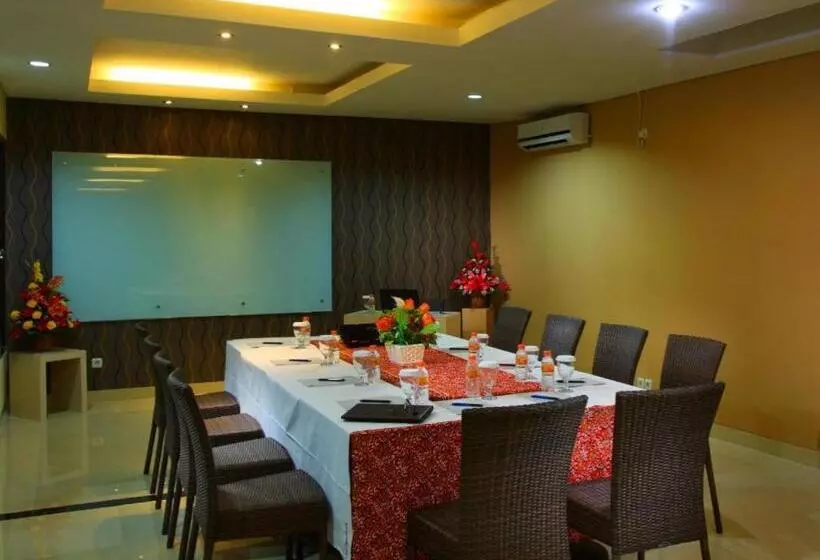 Sumi Hotel Simpang Lima Semarang