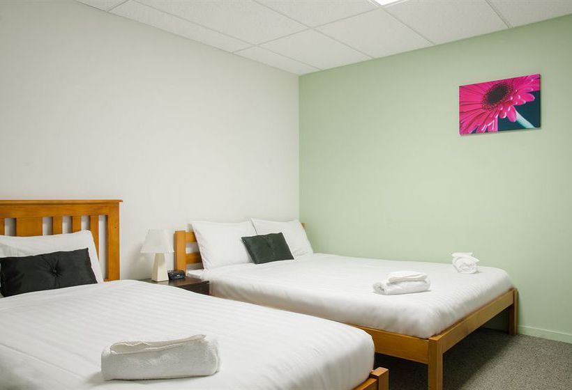 Отель The Setup On Dixon  Hostel