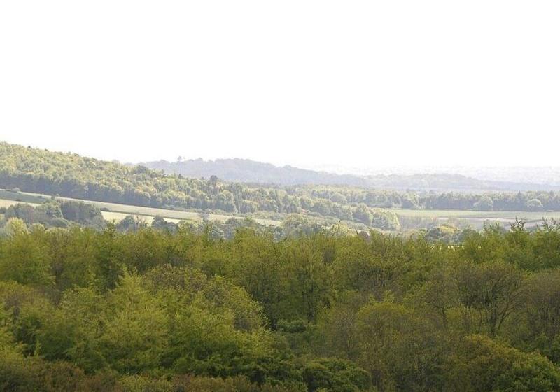 Lodge Farmhouse Bed & Breakfast