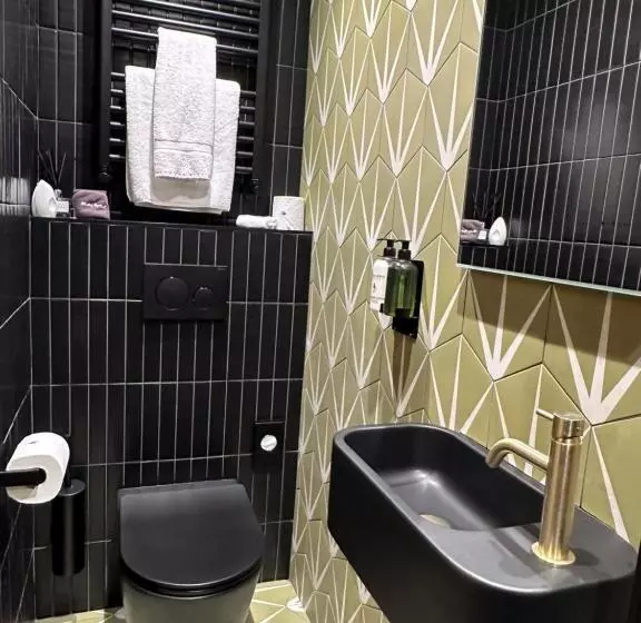 پانسیون Number 46