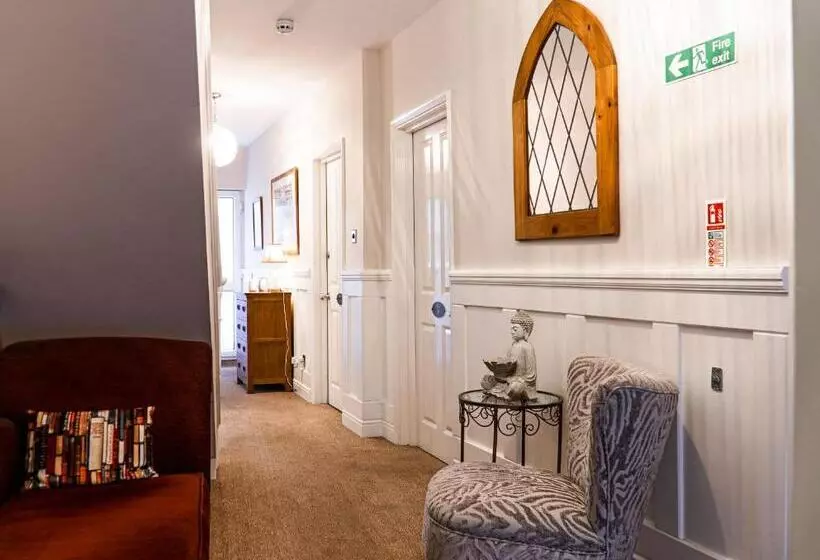 پانسیون Number 46