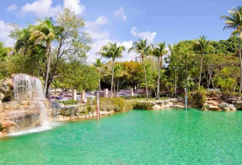 צימר Tiny Place W Private Hot Jacuzzi 7 Min To Miami International Airport