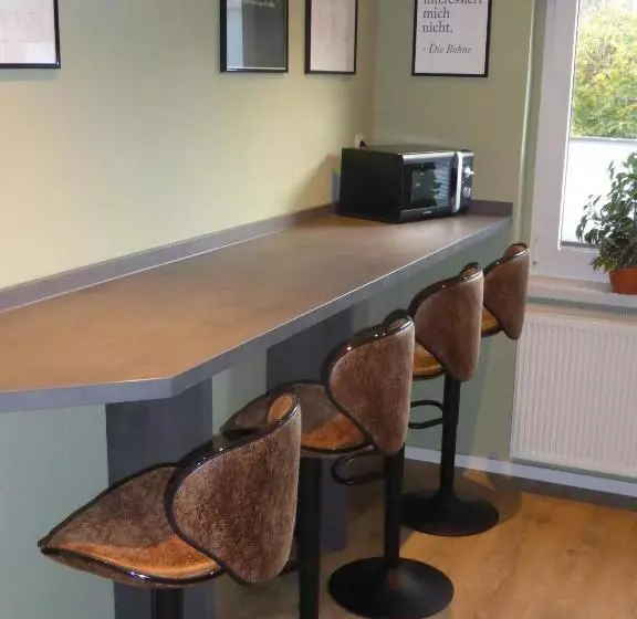 ペンション Gästezimmer In Einer Ferienwohnung Thiele In Roßwein