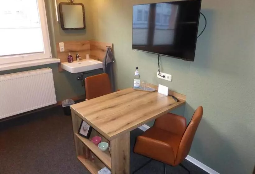 ペンション Gästezimmer In Einer Ferienwohnung Thiele In Roßwein