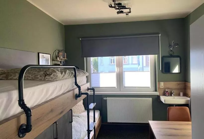 ペンション Gästezimmer In Einer Ferienwohnung Thiele In Roßwein