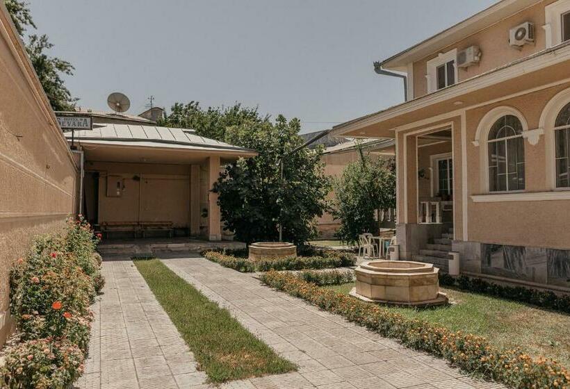 Pensionat Sevara Guest House