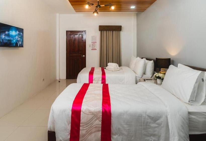 هتل Monica Midtown Suites