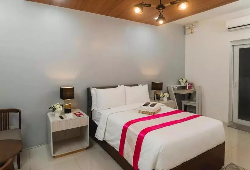 Hotelli Monica Midtown Suites