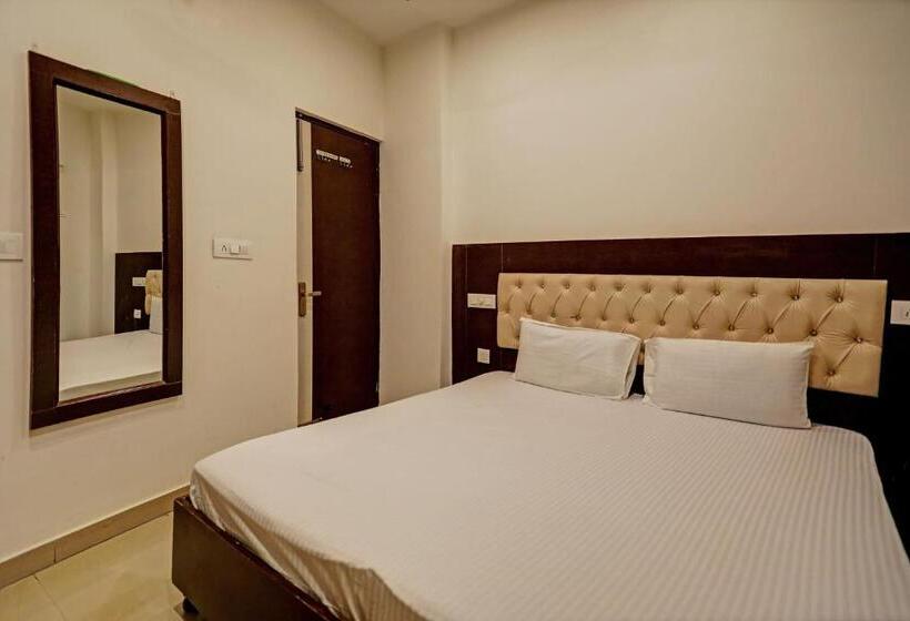 酒店 Oyo Flagship 70249  Red Hut