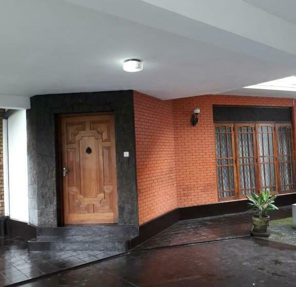 ペンション Ceylon Travel And Stay Lodge