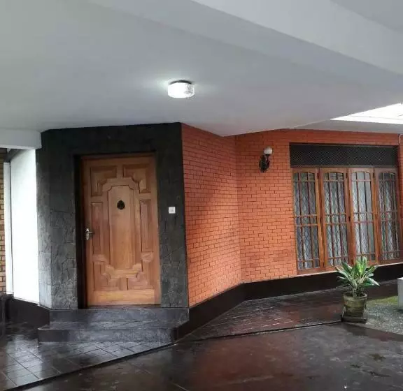 ペンション Ceylon Travel And Stay Lodge